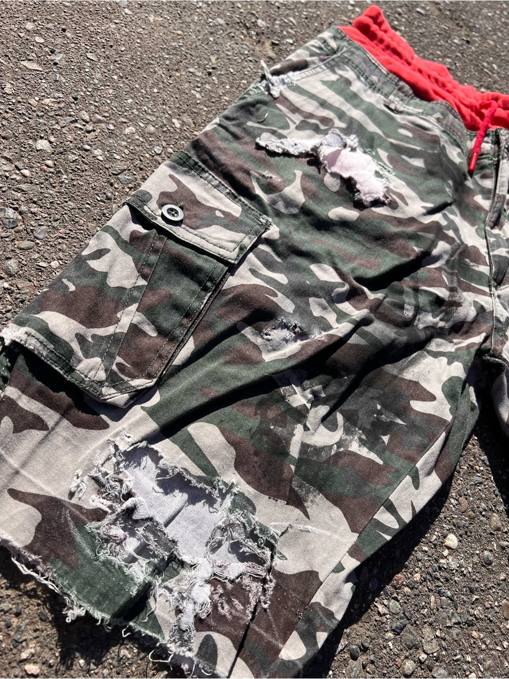 Novocento Novantanove distressed camo layered hybrid shorts - Picture 5 of 12